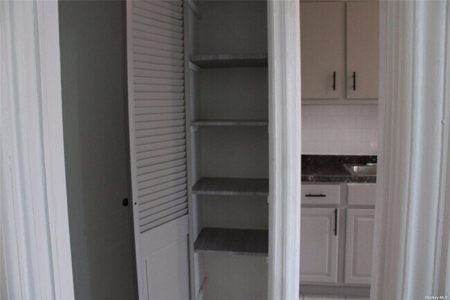 Building Photo - 78-10 82nd St