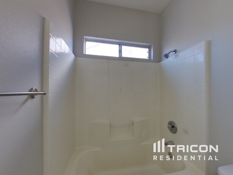 Building Photo - 2109 Cabrini Ct