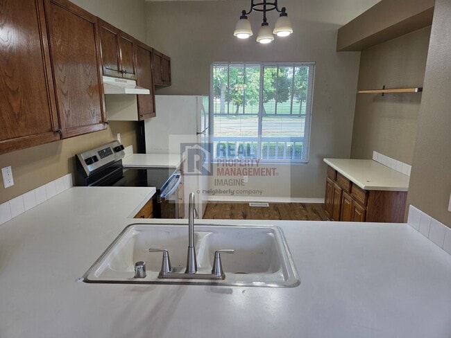Building Photo - Check out this wonderful 3.0 bedroom, 2.0 ...