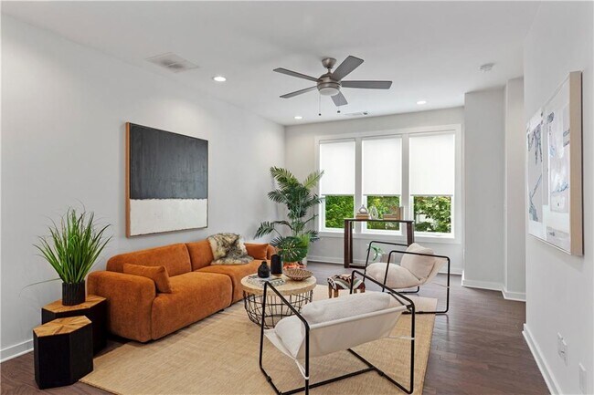 Building Photo - 415 Gartrell St SE