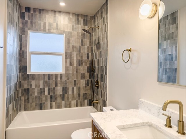 Building Photo - 5506 Cll De Ricardo