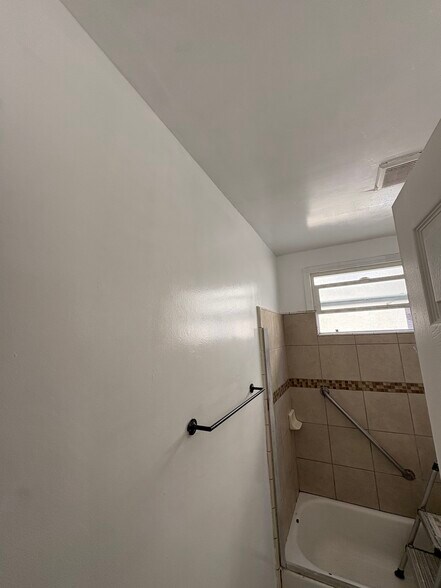 Building Photo - 2936 W Via Acosta