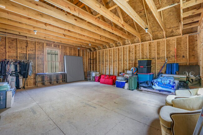 Building Photo - 2634 Buckner Ln