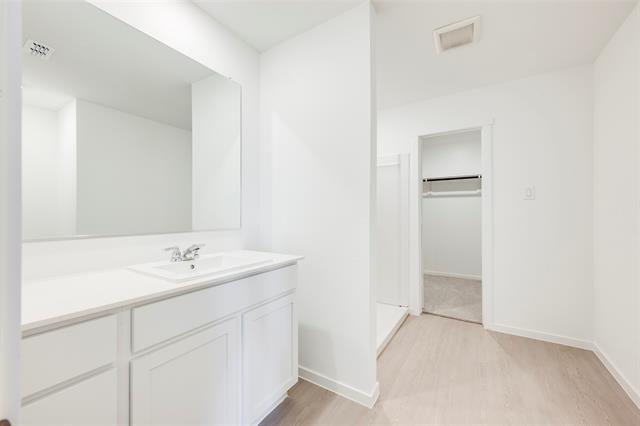 Building Photo - 4945 Draper Rdg Dr