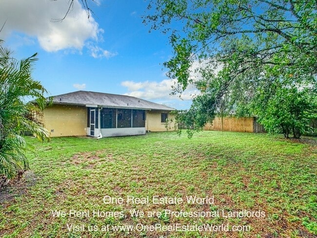 Building Photo - 12929 Ohio Woods Ln