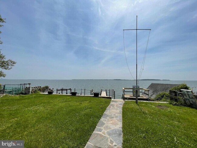 Building Photo - 2513 Barrison Point Rd