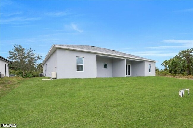 Building Photo - 4648-4650-4650 Leonard Blvd S