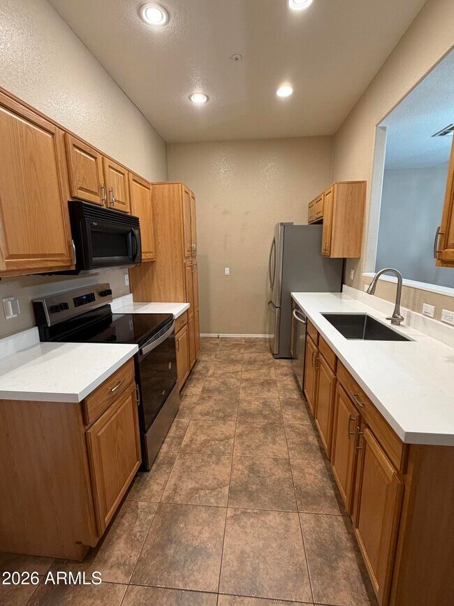 Building Photo - 15603 N 79th Dr