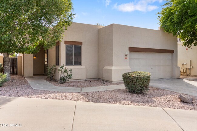 Building Photo - 14971 N 100th Way
