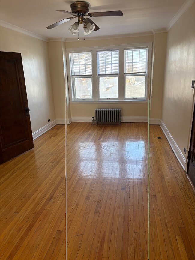 Building Photo - 33rd & Ridgeland Ave