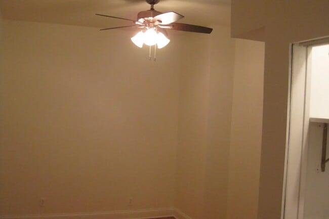 Bedroom #2 - 4340 N Wolcott Ave