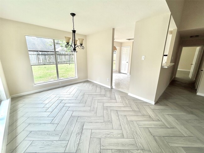 Building Photo - 16319 Chimneystone Dr