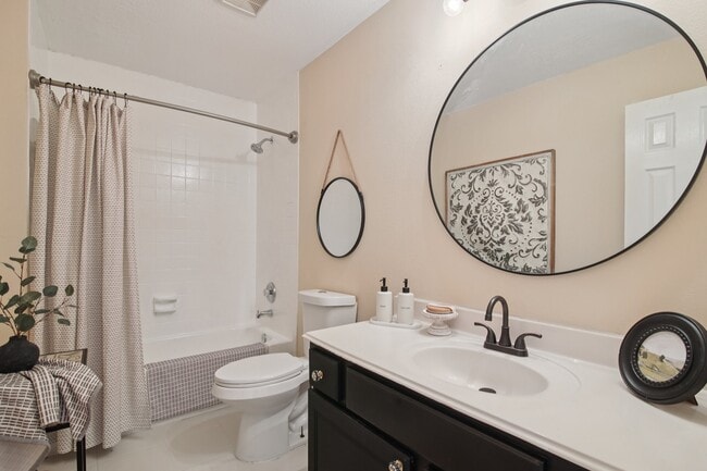 Building Photo - 603 Brazos Trace Dr