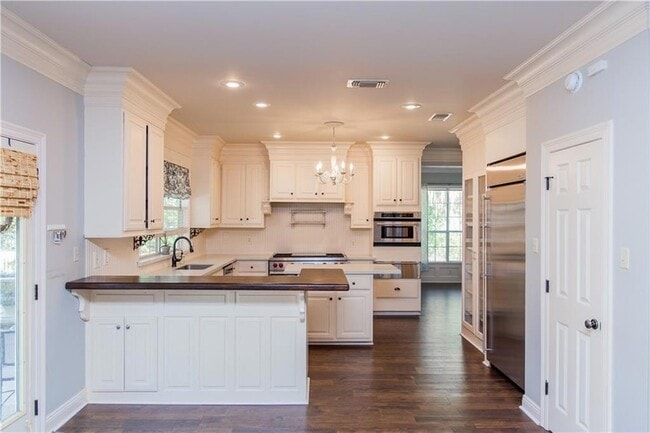 Building Photo - 118 Fox Run Dr