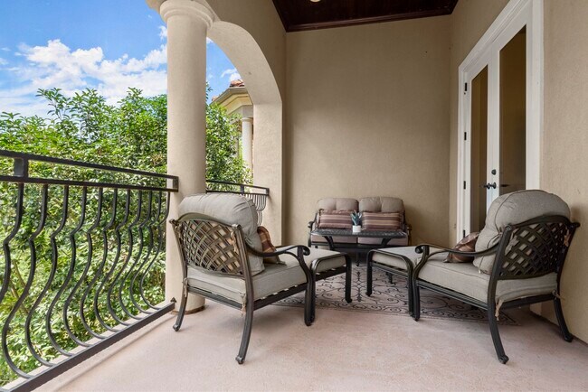 Building Photo - 106 La Vie Dr