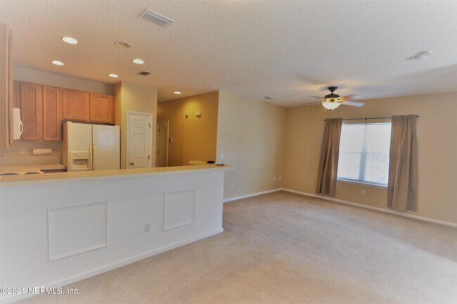 Building Photo - 12301 Kernan Forest Blvd