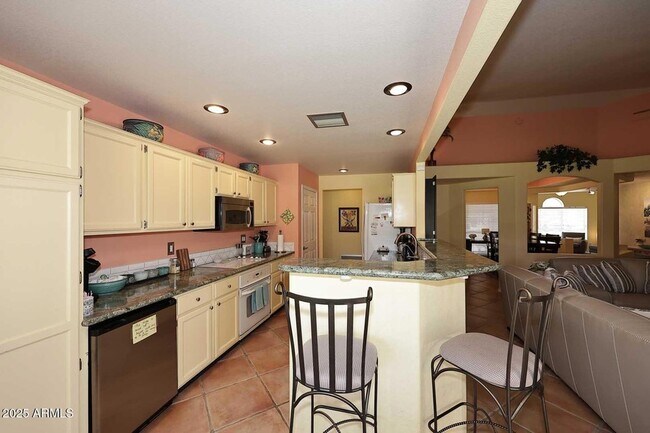 Building Photo - 359 W Brisa Dr