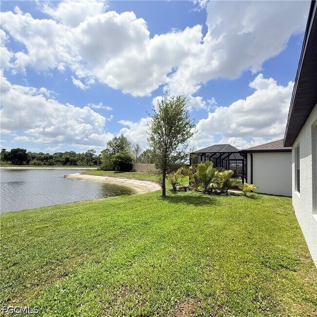 Building Photo - 10754 Marlberry Way