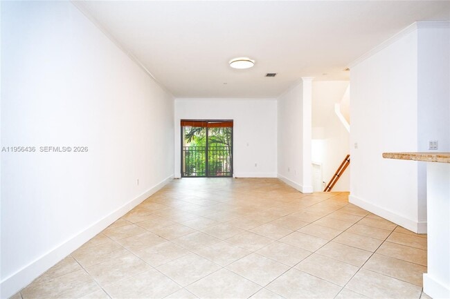 Building Photo - 2819 Coconut Ave