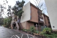 Building Photo - 1615 Hotel Cir S