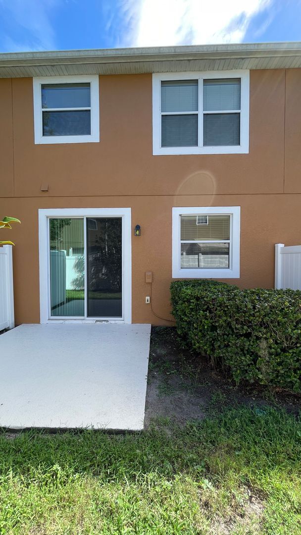 Building Photo - 9484 Strongbark Ln