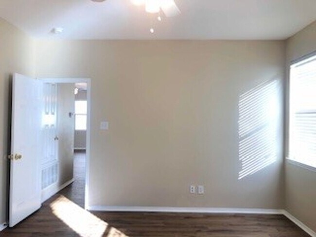 Building Photo - Charming 3-Bedroom Home with Open Floor Plan & Great Community Amenities!