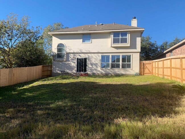 Building Photo - *MOVE IN SPECIAL* Gorgeous Four Bedroom home w/ Community POOL!!