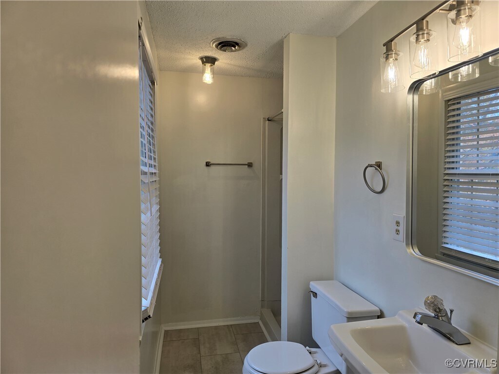 Building Photo - 14600 Helmsman Ct