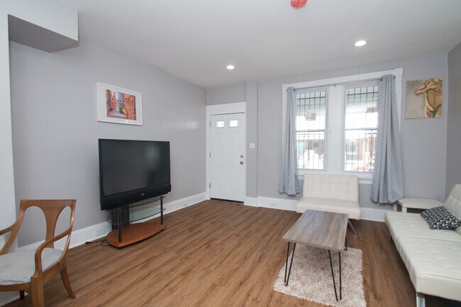 Building Photo - 3843 N Bouvier St