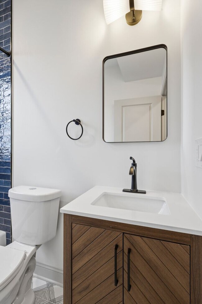 Building Photo - 4695 N 16th St