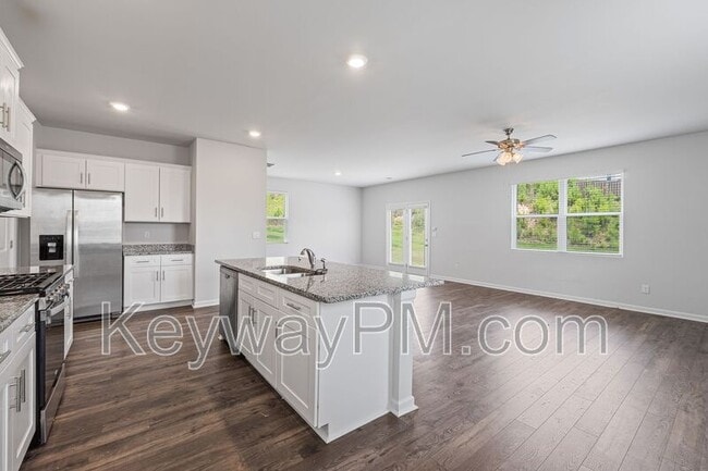Building Photo - 1429 Deer Hollow Run