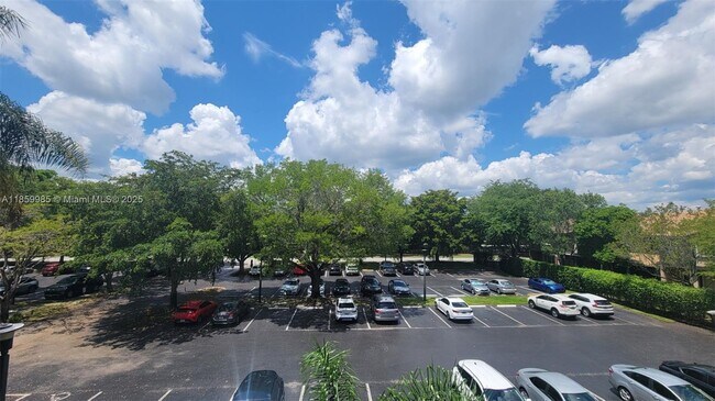 Building Photo - 3300 W Rolling Hills Cir