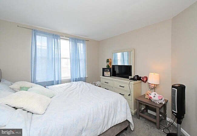 Building Photo - 1039 Greenes Way Cir