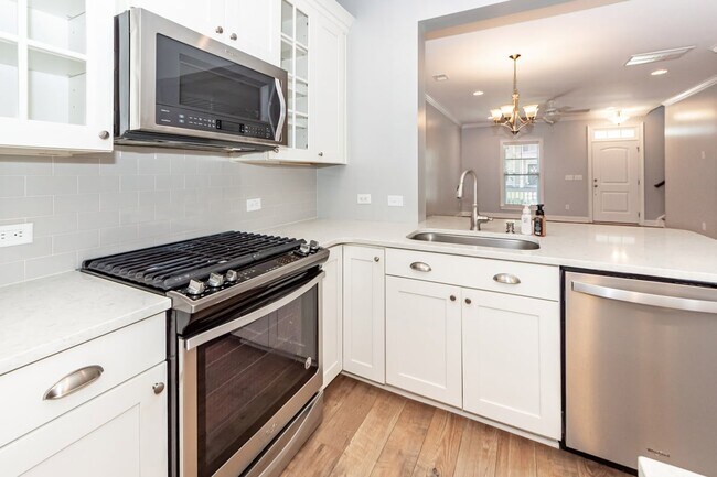 Building Photo - 3437 Fairwater Pl