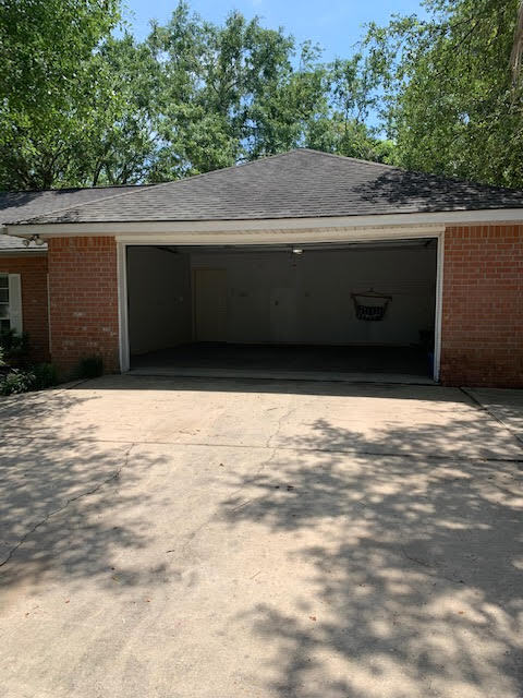 Building Photo - 556 Aila St