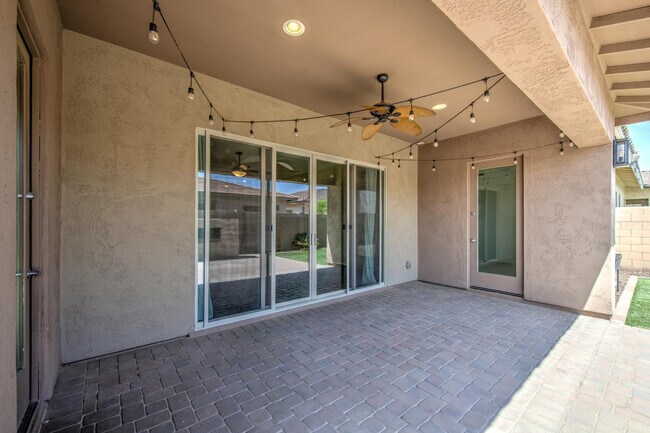 Building Photo - 22689 E Munoz St