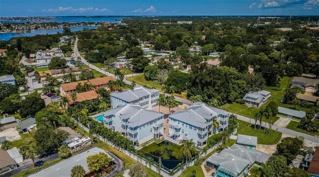 Building Photo - 7004 Grevilla Ave S