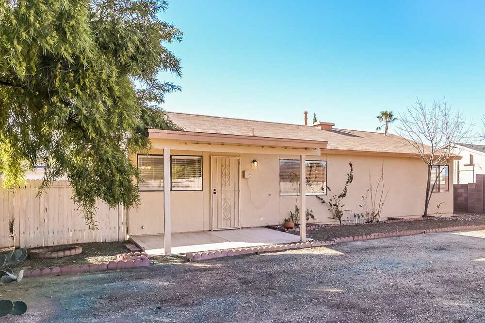 Building Photo - 10231 Cll Del Este