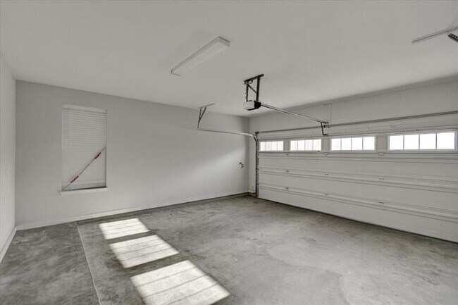 Building Photo - 13700 Cibolo Trace