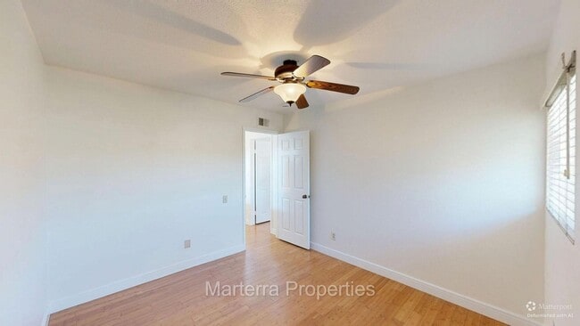 Building Photo - Beautiful Home in Irvine