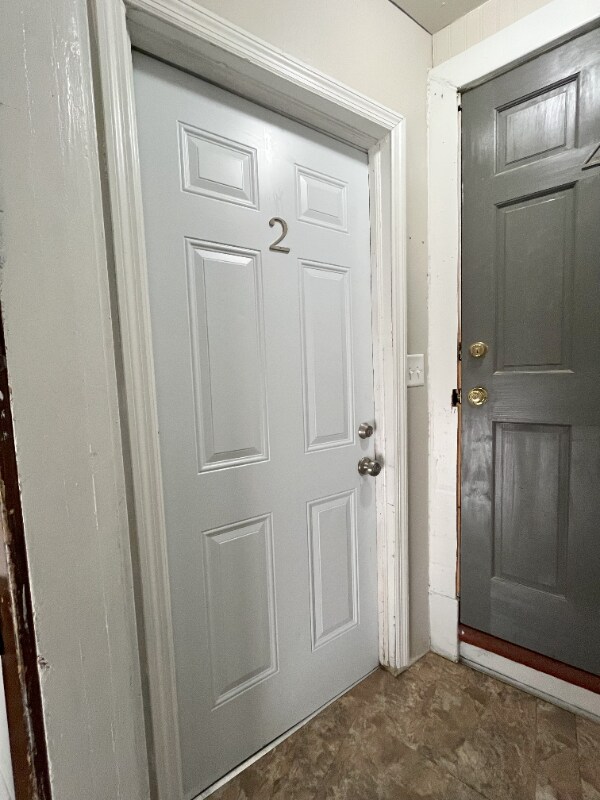 Building Photo - 1403 5th Ave