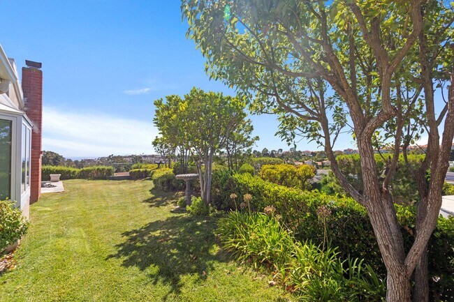 Building Photo - Stunning *VIEW* home for rent in desirable...