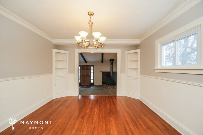 Building Photo - 26431 Shoreview Ave