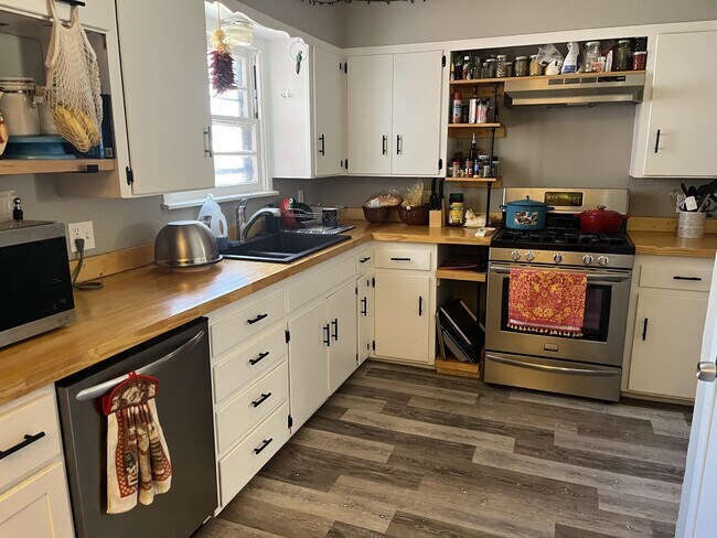 Building Photo - 3818 30th St