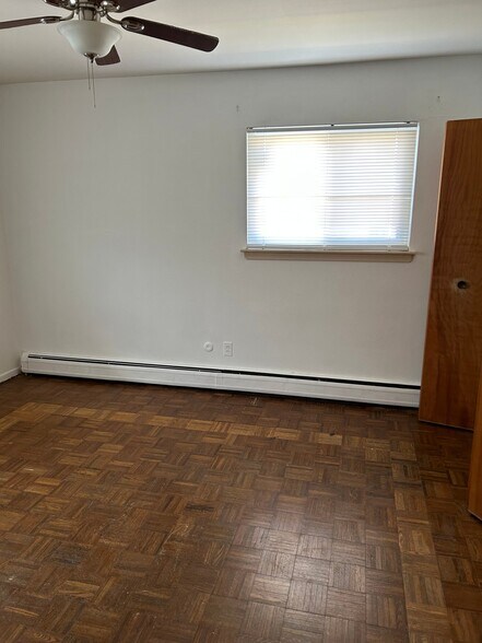 Building Photo - 29158 Longview Ave