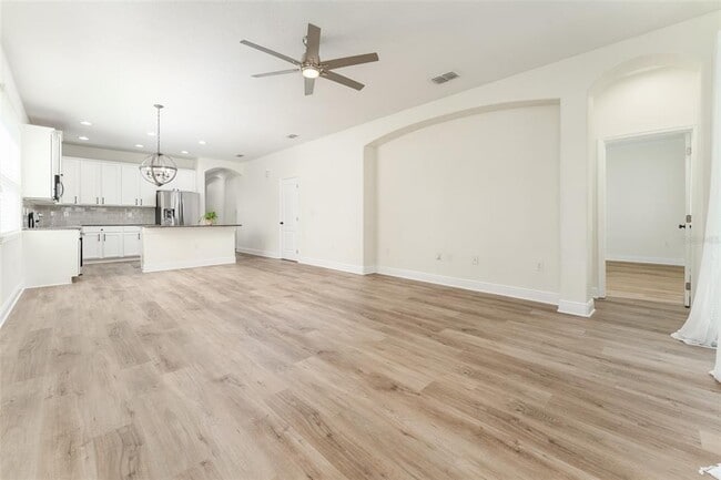 Building Photo - 7508 S Trask St