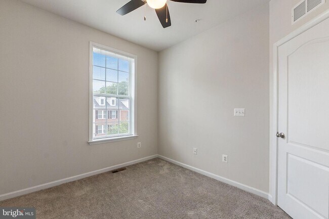 Building Photo - 12925 Sweet Christina Ct