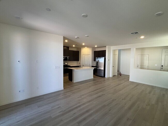 Building Photo - Modern Inspirada Living – 4 Bed Home with Loft & Downstairs Suite