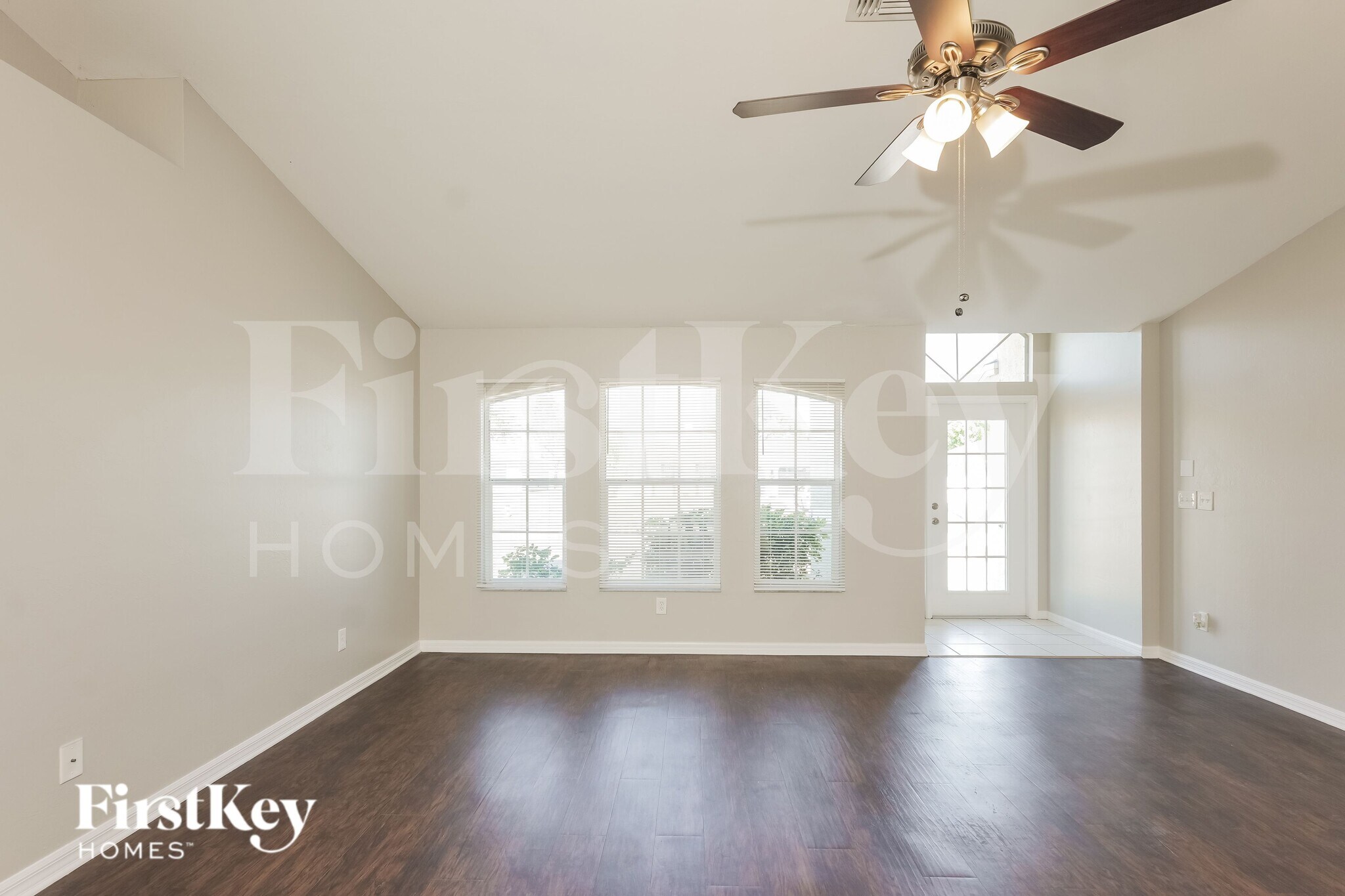 Building Photo - 1016 SW 37th Terrace