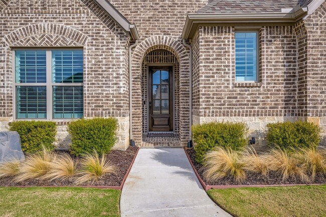 Building Photo - 11112 Lacey Oak Ridge